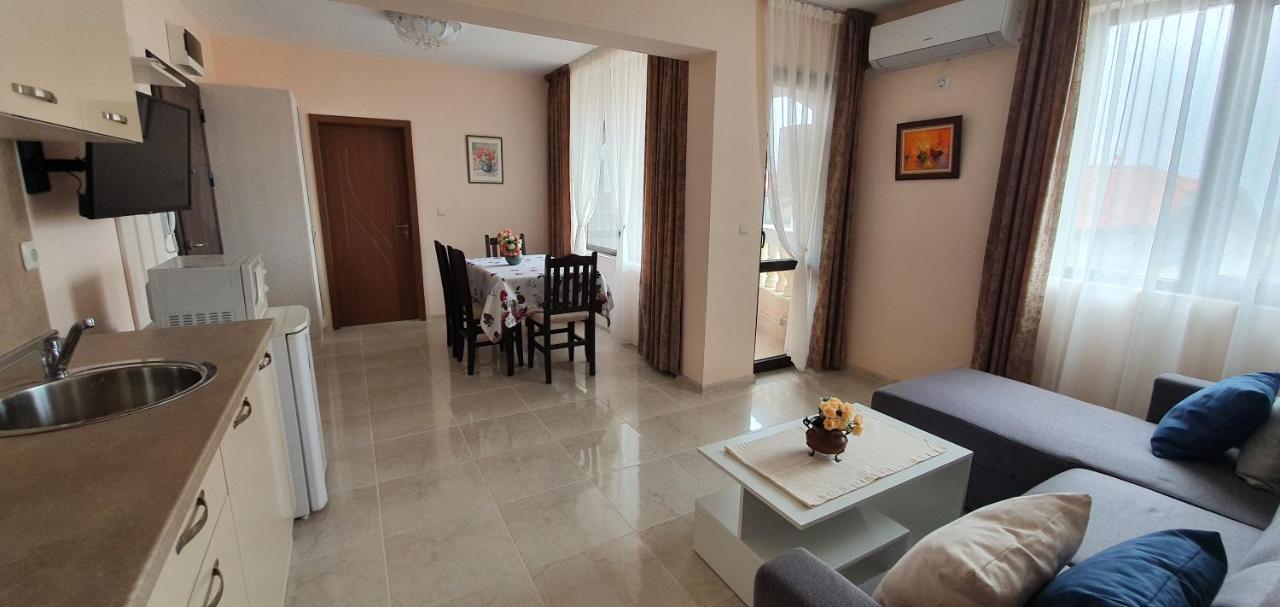 Apartment Luxury Ekaterina Chernomorets