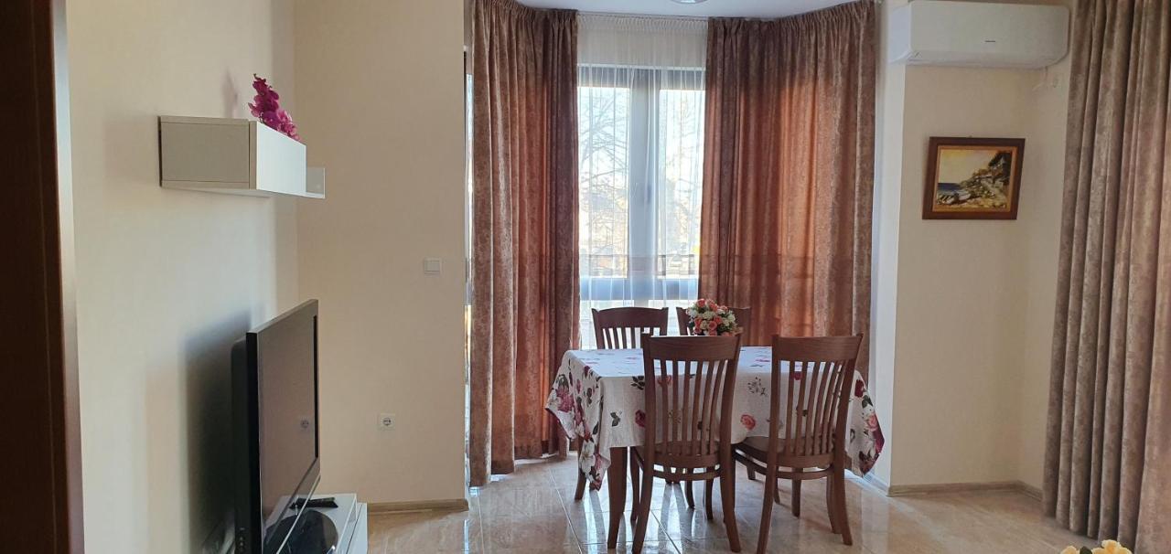 Apartment Luxury Ekaterina Tschernomorez